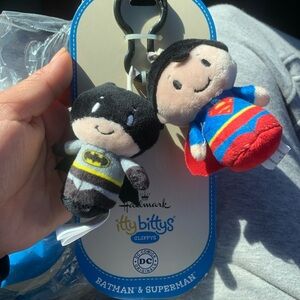 Hallmark Itty Bittys Batman & Superman Plush Keychains